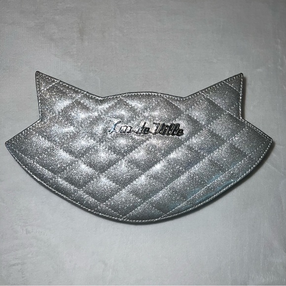 Lux de Ville Meowser Silver Sparkle Sash Bag - Picture 3 of 14